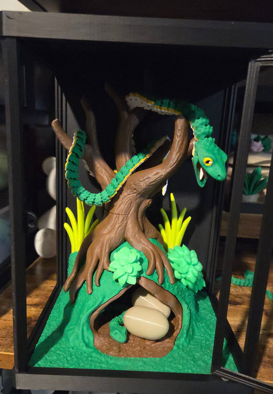 Snake with enclosure